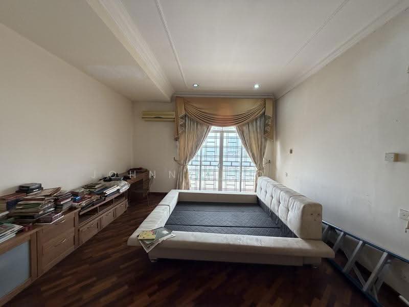 Rumah Berkembar untuk Dijual di Taman Cheras Perdana (Cheras) - Johnny Leong - Bedroom - PropertyGuru.com.my
