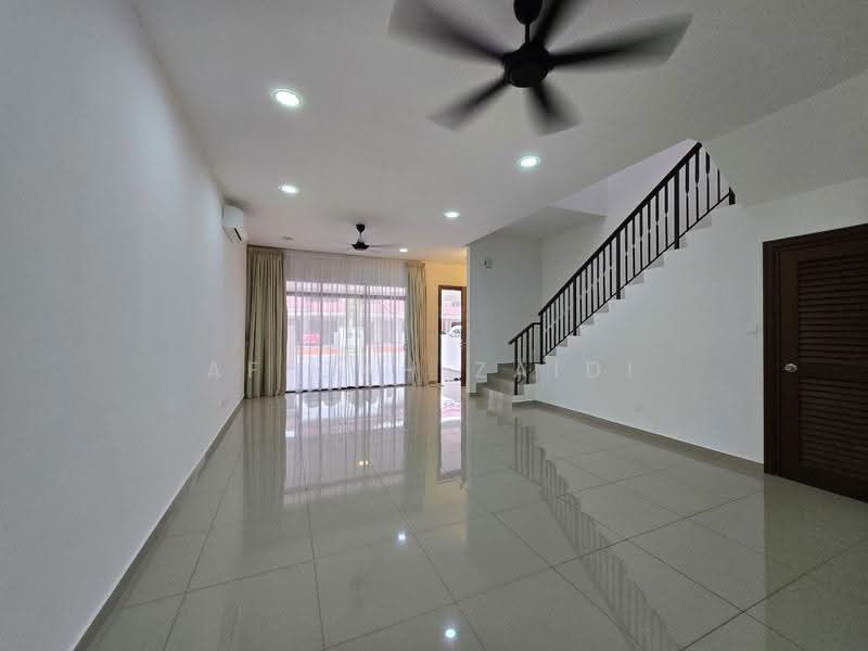 2-storey Terraced House for Rent in Setia Safiro (Cyberjaya) - Afiqah zaidi - Living Room - PropertyGuru.com.my