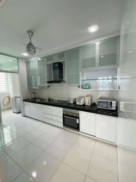 Kediaman Servis untuk Dijual di The Sky Executive Suites - Wan Ning - Kitchen - PropertyGuru.com.my