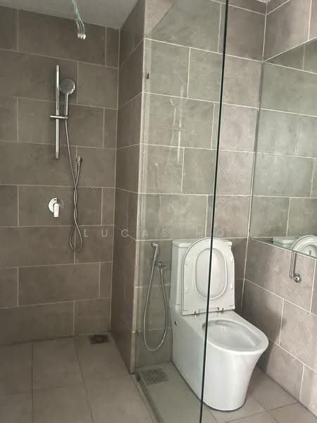Kediaman Servis untuk Dijual di Residensi Estetik 8 (Est8) - Lucas Ho - Bathroom - PropertyGuru.com.my
