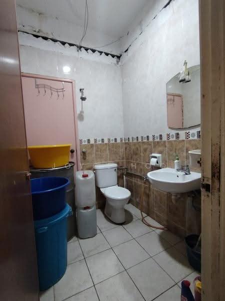 Rumah Teres 2-Tingkat untuk Dijual di Bandar Puteri Puchong (Puchong) - Joyce Hoo - Bathroom - PropertyGuru.com.my