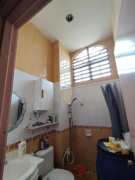 Rumah Teres 2-Tingkat untuk Dijual di Bandar Puteri Puchong (Puchong) - Joyce Hoo - Bathroom - PropertyGuru.com.my