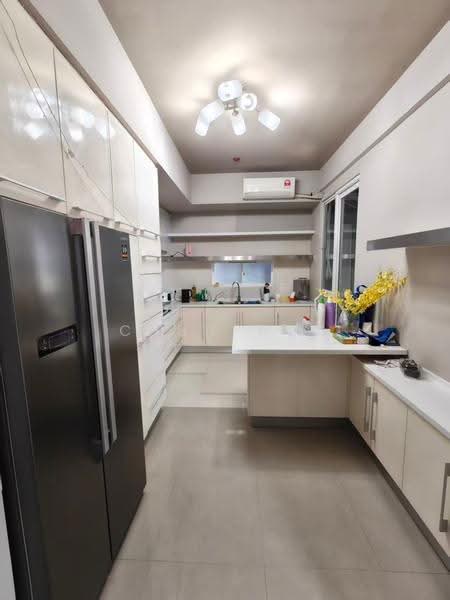 Kondominium untuk Disewa di Kiaramas Ayuria - Chun Wei - Kitchen - PropertyGuru.com.my