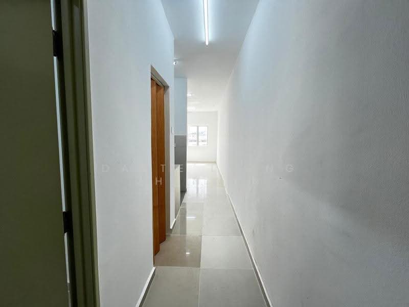 Apartment for Rent at Residensi Begonia @ TTDI Grove - Dante Leong Zhenwen - Corridor - PropertyGuru.com.my