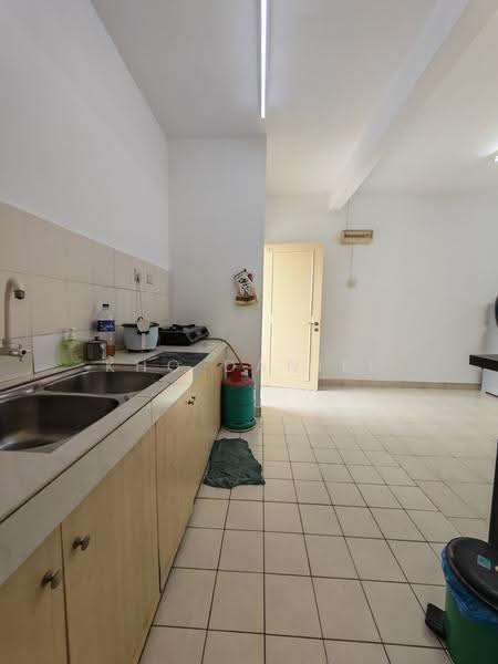 Pangsapuri untuk Dijual di Akasia Apartment @ Setia Alam - Kho Daniel - Kitchen - PropertyGuru.com.my
