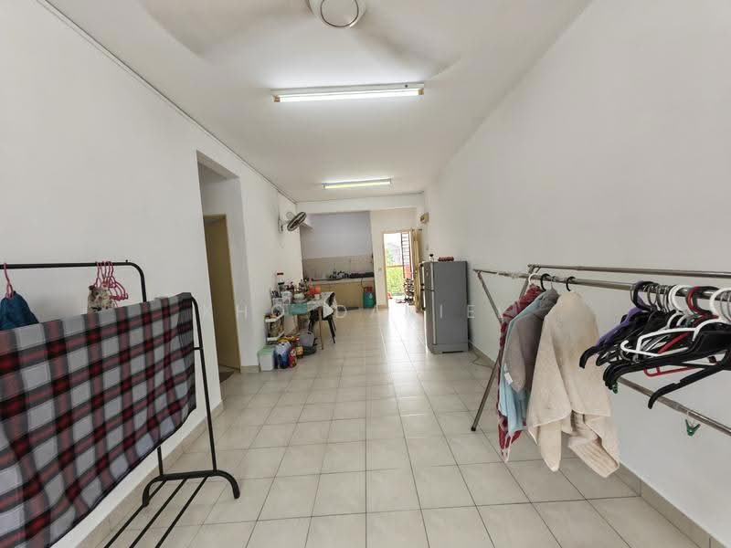 Pangsapuri untuk Dijual di Akasia Apartment @ Setia Alam - Kho Daniel - Kitchen - PropertyGuru.com.my