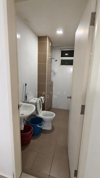 Kondominium untuk Disewa di Fairway Suites - Elayne Low - Bathroom - PropertyGuru.com.my