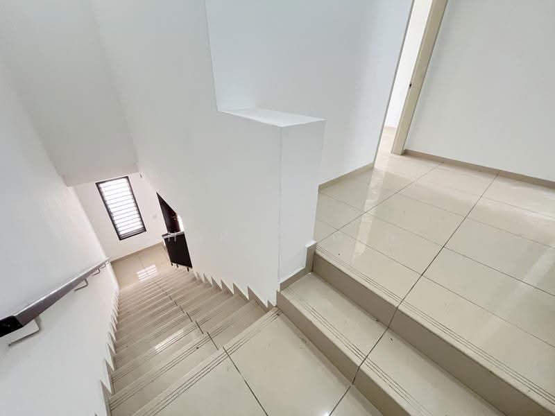 Rumah Teres 2-Tingkat untuk Disewa di Bandar Rimbayu (Telok Panglima Garang) - Charlie Gan - Interior - PropertyGuru.com.my