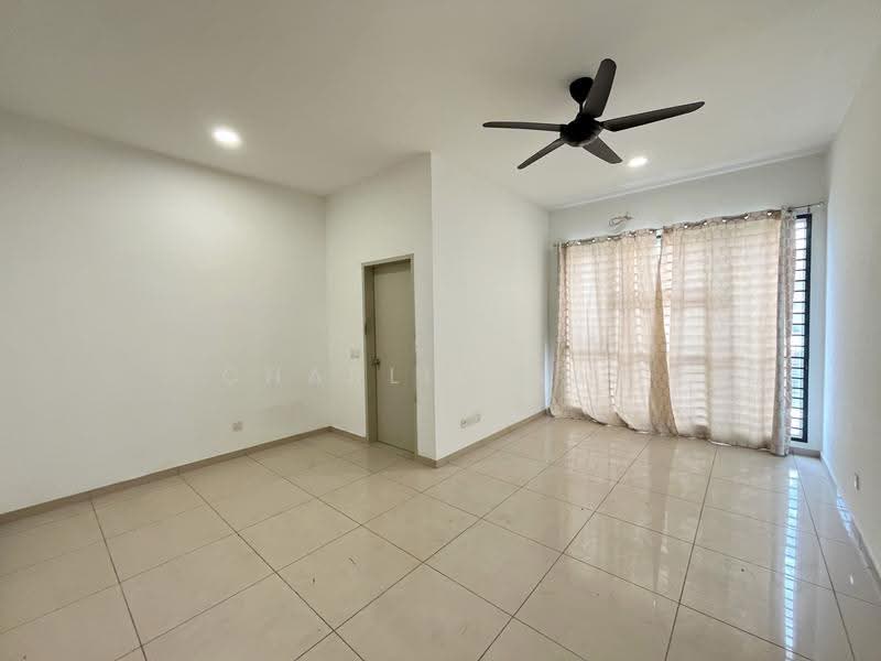 Rumah Teres 2-Tingkat untuk Disewa di Bandar Rimbayu (Telok Panglima Garang) - Charlie Gan - Living Room - PropertyGuru.com.my