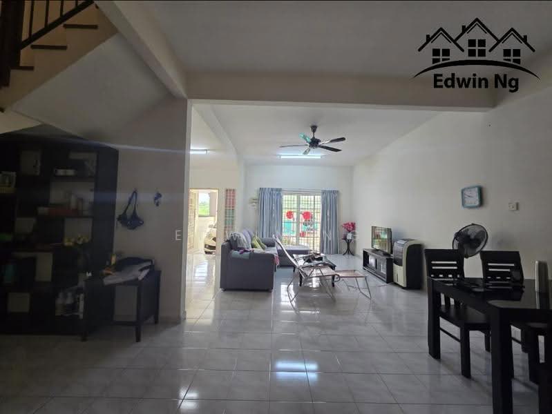 Rumah Teres untuk Dijual di Taman Sukun Indah (Bukit Mertajam) - Edwin Ng - Living Room - PropertyGuru.com.my