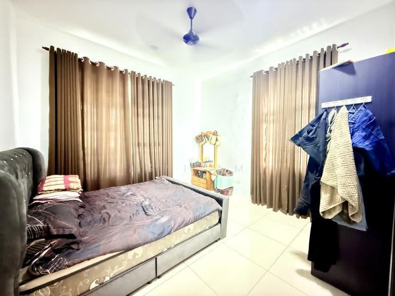 Semi-Detached House for Sale in Bandar Aman Jaya (Sungai Petani) - Hasnizam . - Bedroom - PropertyGuru.com.my