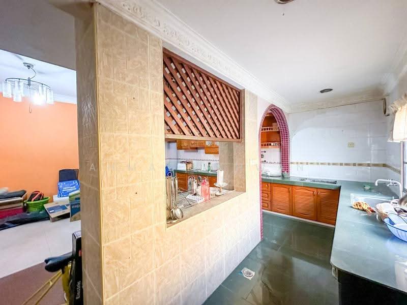 Rumah Teres untuk Dijual di Bandar Puteri Klang (Klang) - Ahmad Ikhwan Arif - Kitchen - PropertyGuru.com.my