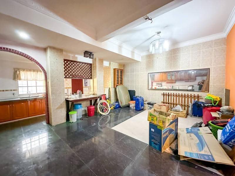 Rumah Teres untuk Dijual di Bandar Puteri Klang (Klang) - Ahmad Ikhwan Arif - Kitchen - PropertyGuru.com.my