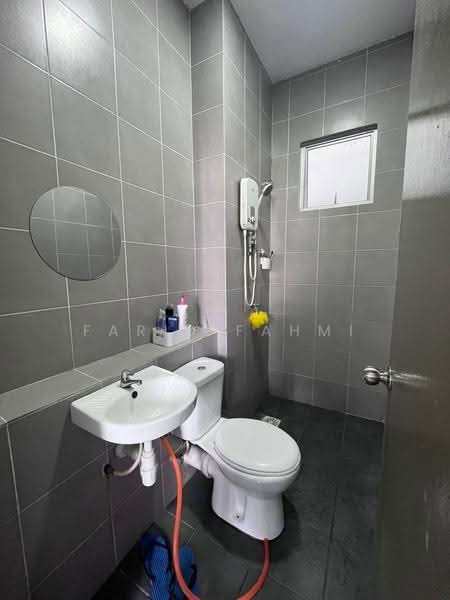 Apartment for Sale at Idaman Abadi - Farid Fahmi - Bathroom - PropertyGuru.com.my