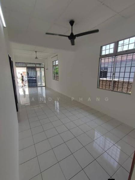 1-storey Terraced House for Rent in Chemor (Perak) - Mandy Phang - Living Room - PropertyGuru.com.my