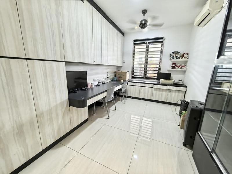Semi-Detached House for Sale in Nusa Duta (Iskandar Puteri (Nusajaya)) - Yik Tat - Study - PropertyGuru.com.my