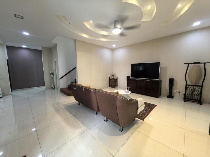 Semi-Detached House for Sale in Nusa Duta (Iskandar Puteri (Nusajaya)) - Yik Tat - Living Room - PropertyGuru.com.my