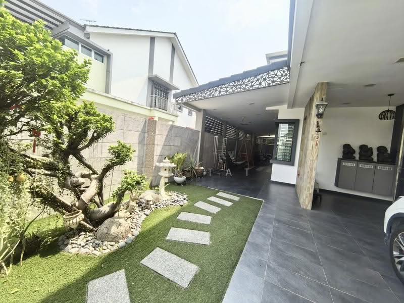 Semi-Detached House for Sale in Nusa Duta (Iskandar Puteri (Nusajaya)) - Yik Tat - Exterior - PropertyGuru.com.my
