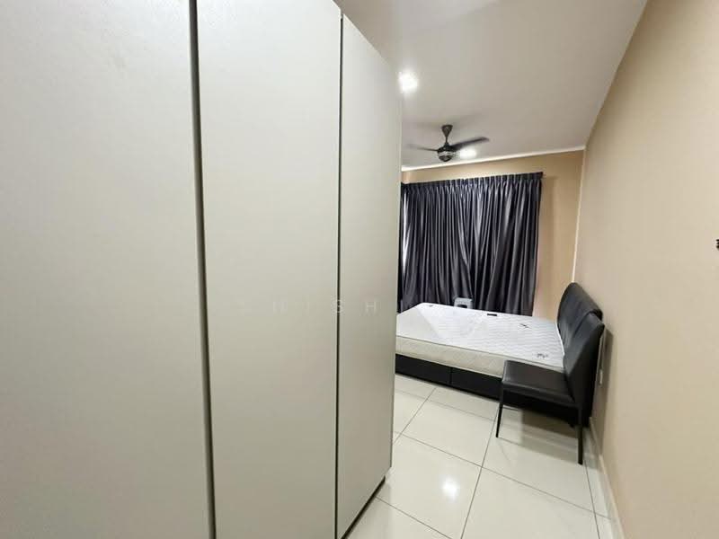 Kediaman Servis untuk Dijual di KSL Residence @ Daya - Shishi . - Bedroom - PropertyGuru.com.my