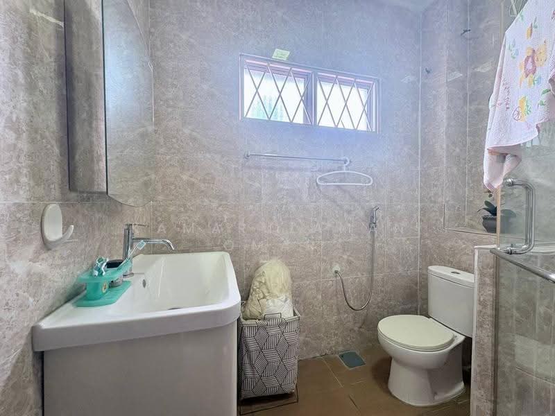 Rumah Teres 2-Tingkat untuk Dijual di Shah Alam (Selangor) - Kamaruzaman Omar - Bathroom - PropertyGuru.com.my