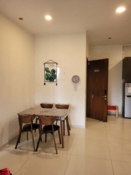 Condominium for Rent at Amberside @ Country Garden Danga Bay - Linda Lee - Dining Room - PropertyGuru.com.my