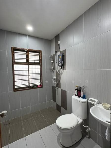 2-storey Terraced House for Sale in Taman Bestari Indah (Ulu Tiram) - Wallace Ang - Bathroom - PropertyGuru.com.my