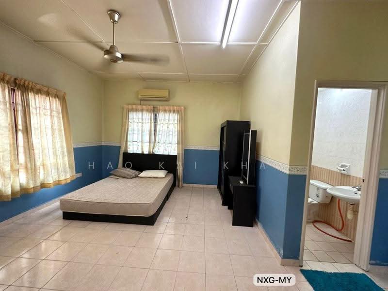 Rumah Berkembar untuk Dijual di Bandar Bukit Tinggi 2 (Klang) - Hao Kai Khaw - Bedroom - PropertyGuru.com.my