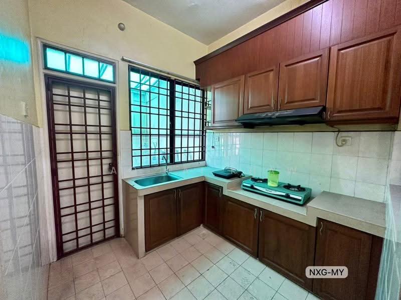 Rumah Berkembar untuk Dijual di Bandar Bukit Tinggi 2 (Klang) - Hao Kai Khaw - Kitchen - PropertyGuru.com.my