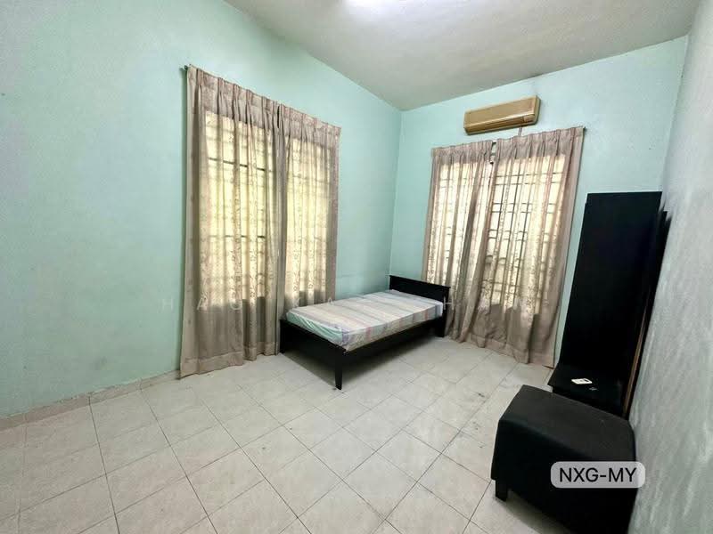 Rumah Berkembar untuk Dijual di Bandar Bukit Tinggi 2 (Klang) - Hao Kai Khaw - Bedroom - PropertyGuru.com.my