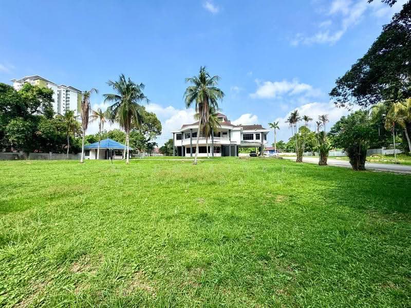 Bungalow House untuk Disewa di Kajang (Selangor) - Mohd Aizat Saiful Bahri - Exterior - PropertyGuru.com.my