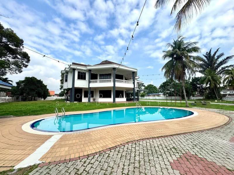 Bungalow House untuk Disewa di Kajang (Selangor) - Mohd Aizat Saiful Bahri - Exterior - PropertyGuru.com.my