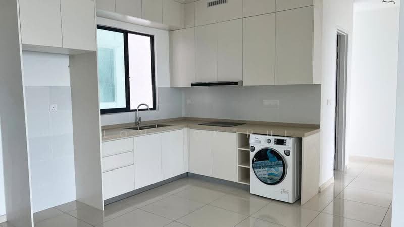Kediaman Servis untuk Dijual di The M @ Medini Macrolink - Loh Kok Hui - Kitchen - PropertyGuru.com.my