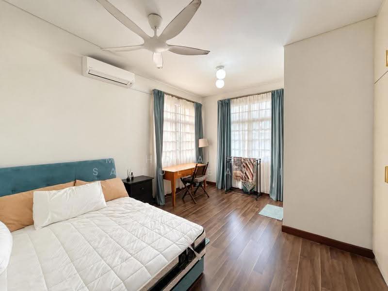 2-storey Terraced House for Sale in Bandar Baru Enstek (Bandar Enstek) - Mohd Aizat Saiful Bahri - Bedroom - PropertyGuru.com.my