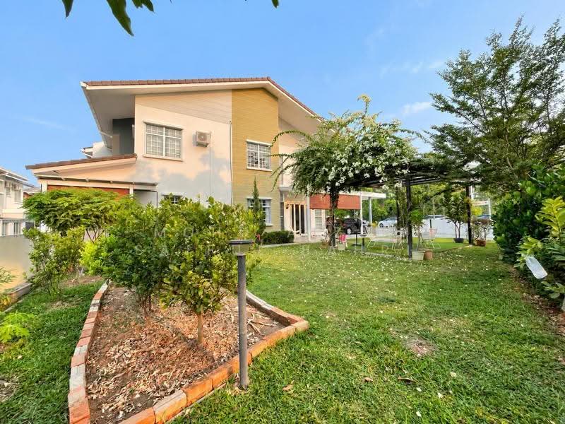 2-storey Terraced House for Sale in Bandar Baru Enstek (Bandar Enstek) - Mohd Aizat Saiful Bahri - Exterior - PropertyGuru.com.my