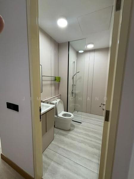 Kediaman Servis untuk Dijual di The Park Sky Residence - Jimmy Chang - Bathroom - PropertyGuru.com.my