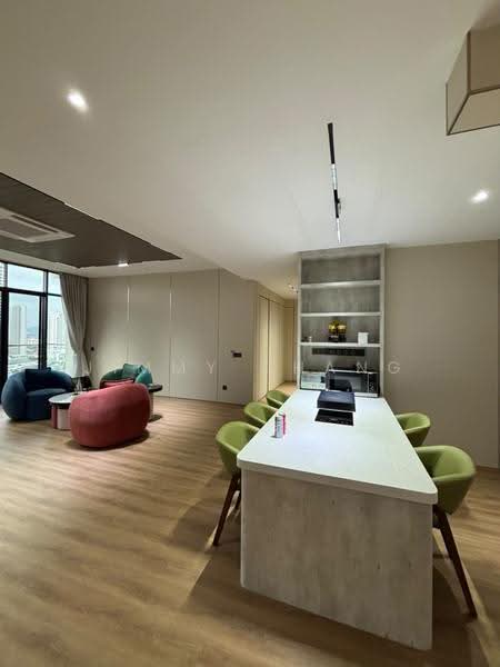Kediaman Servis untuk Dijual di The Park Sky Residence - Jimmy Chang - Living Room - PropertyGuru.com.my