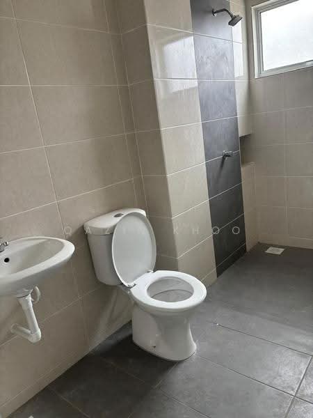 2-storey Terraced House for Rent in Lahat (Perak) - Qazin Khoo - Bathroom - PropertyGuru.com.my