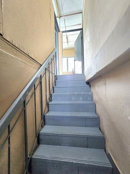 Rumah Teres untuk Dijual di Ampang Jaya (Ampang) - Mohd Aizat Saiful Bahri - Entrance - PropertyGuru.com.my