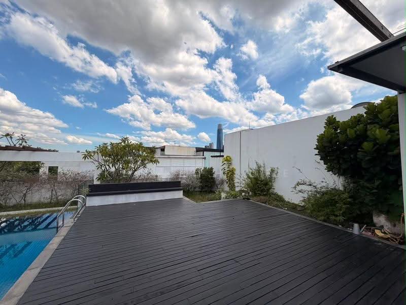 Condominium for Sale at Nobleton Crest - Kenneth Lee - Exterior - PropertyGuru.com.my