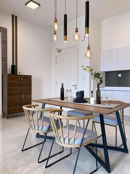 Kediaman Servis untuk Dijual di The Park Sky Residence - Jimmy Chang - Dining Room - PropertyGuru.com.my