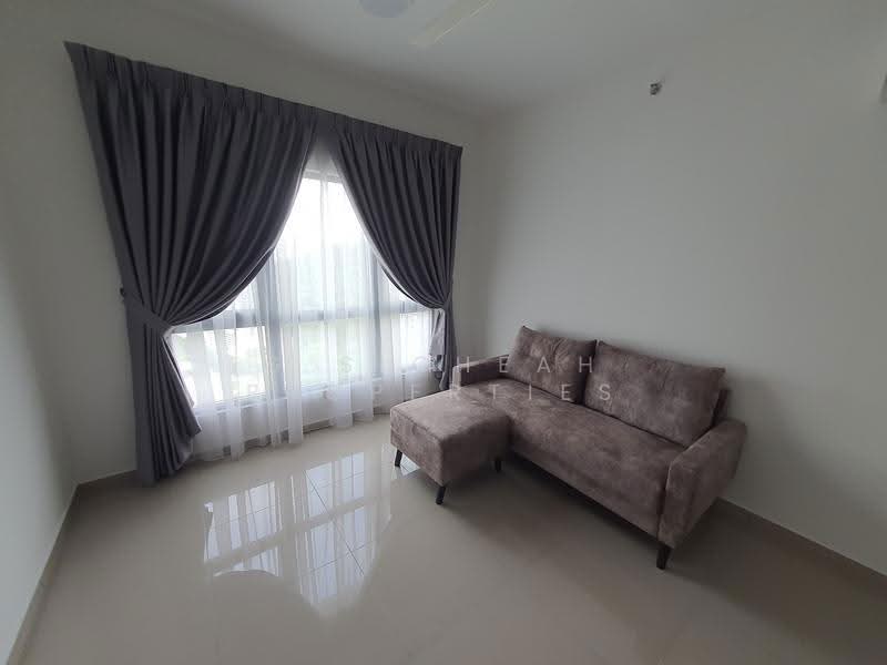 Kediaman Servis untuk Dijual di D'Quince Residences - G S Cheah Properties - Living Room - PropertyGuru.com.my