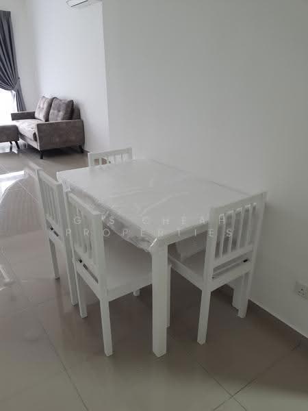 Kediaman Servis untuk Dijual di D'Quince Residences - G S Cheah Properties - Living Room - PropertyGuru.com.my