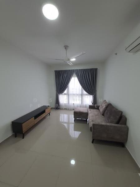 Kediaman Servis untuk Dijual di D'Quince Residences - G S Cheah Properties - Living Room - PropertyGuru.com.my