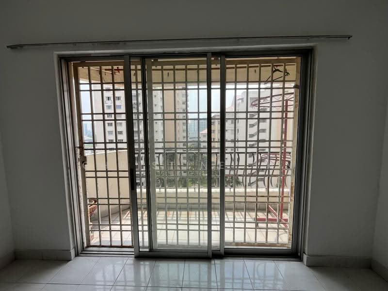 Kondominium untuk Dijual di Puncak Seri Kelana - Christine Tan - Balcony - PropertyGuru.com.my