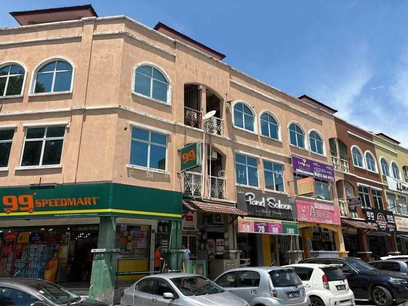 Shop for Rent in Bandar Puteri Puchong (Puchong) - Henry Chew - Exterior - PropertyGuru.com.my