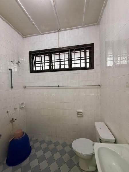 Rumah Teres 2-Tingkat untuk Disewa di Taman Perling (Perling) - Fion Teow - Bathroom - PropertyGuru.com.my