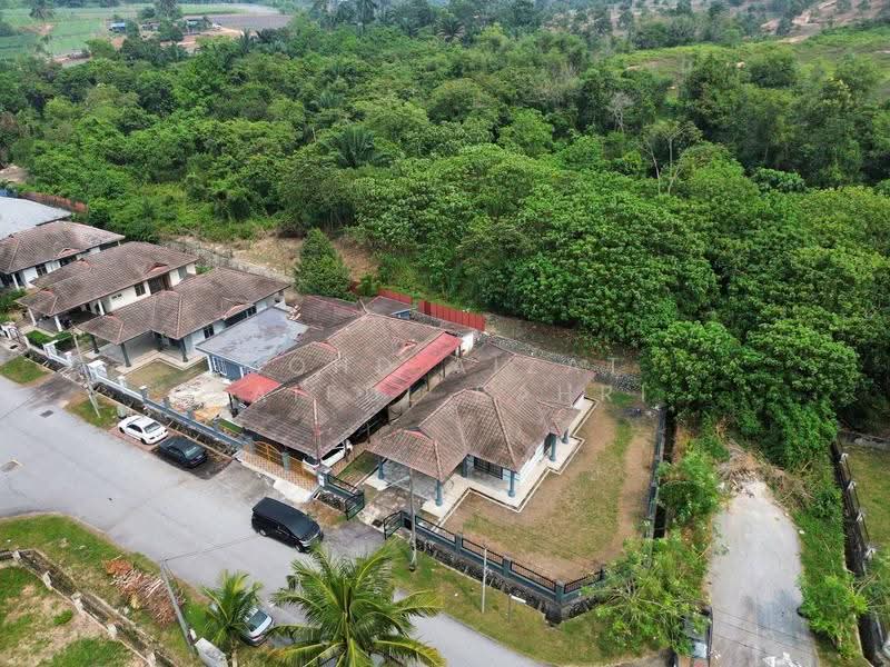 Bungalow House for Sale in Taman Tasik Semenyih (Semenyih) - Mohd Aizat Saiful Bahri - Exterior - PropertyGuru.com.my