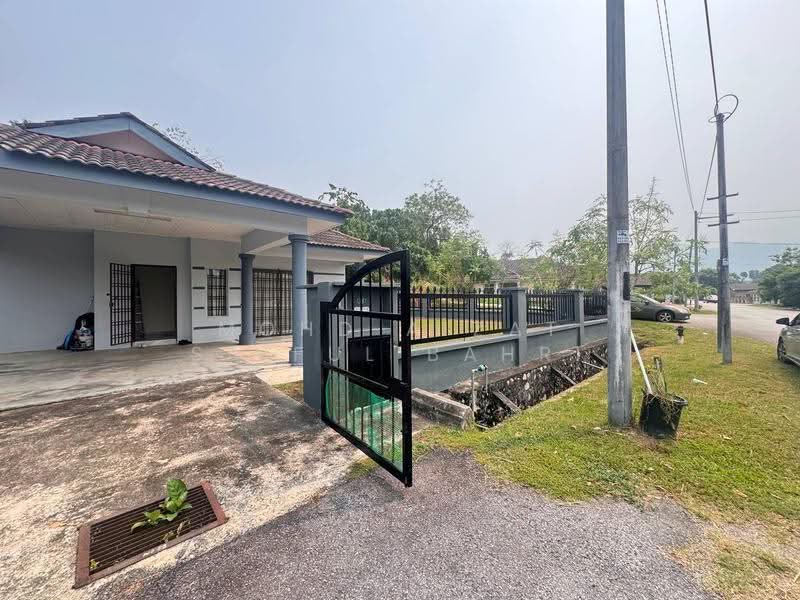 Bungalow House for Sale in Taman Tasik Semenyih (Semenyih) - Mohd Aizat Saiful Bahri - Exterior - PropertyGuru.com.my
