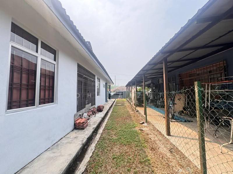 Bungalow House for Sale in Taman Tasik Semenyih (Semenyih) - Mohd Aizat Saiful Bahri - Exterior - PropertyGuru.com.my