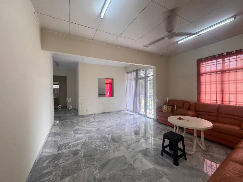 Bungalow House for Sale in Taman Tasik Semenyih (Semenyih) - Mohd Aizat Saiful Bahri - Living Room - PropertyGuru.com.my